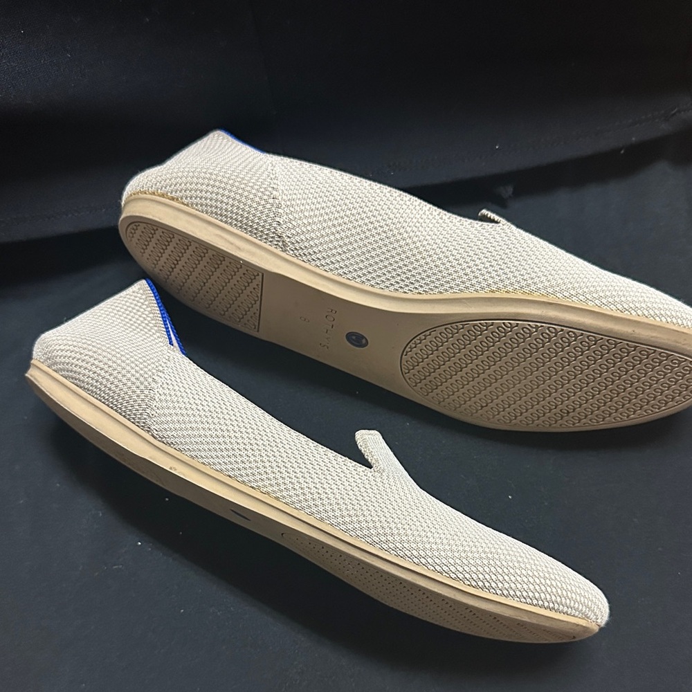 Rothy’s Beige Slip-On Flats Size 8 - Picture 2 of 5